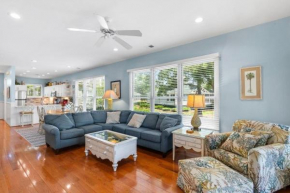 Beachside Charm 3BR Villa with Resort Amenities